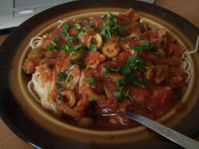 elsaha - #obiadzwywlekaczem wegetariańskie spagetti #omnomnomnom
