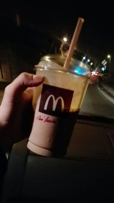 absolutnieniemampomyslu - w maku duży shake z kuponów za 3 złocisze (ʘ‿ʘ) #mcdonald #...