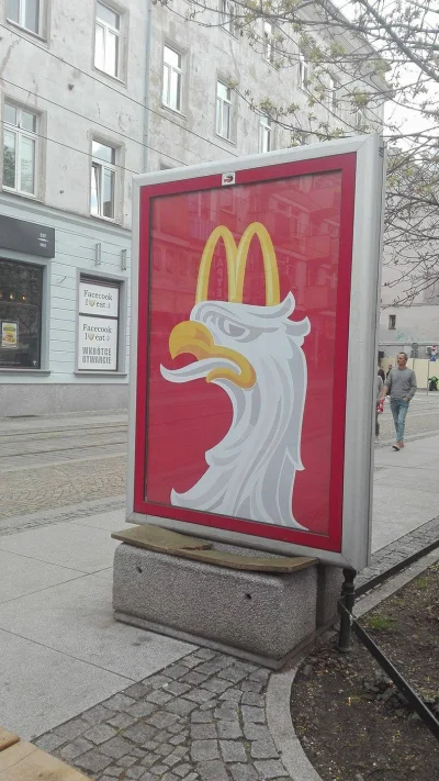 GobernatorPrim - Burger wyklęty w bułkę zamknięty!

Ponoć #wroclaw #mcdonald