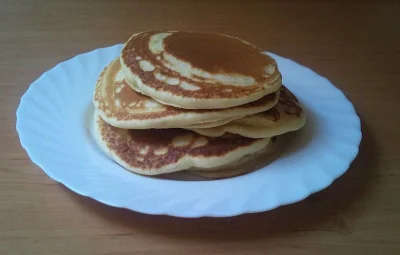 egocentryczka - #pancakes mój facet zrobił podwieczorek, ależ to syte i słodkie, zjad...