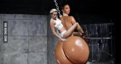 mieszalniapasz - #kimkardashian #wreckingball 



Wrecking ass