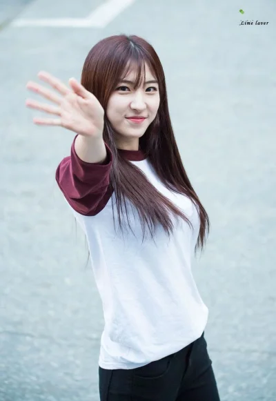 XKHYCCB2dX - #eunseo #wjsn 
#koreanka