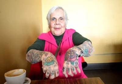 puszka5 - Ciekawe zdjęcia...tatuaze u starszych osób. Co myślicie ?

http://www.buz...