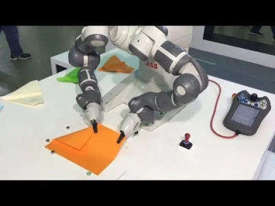 ksaler - Robot ABB składa papierowe samoloty ( ͡° ͜ʖ ͡°) YuMi ma być wykorzystywany p...