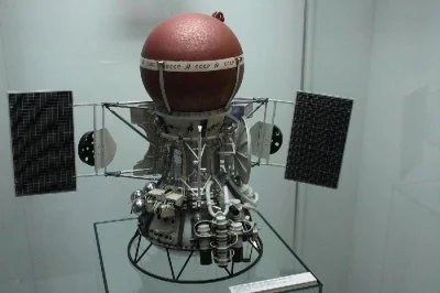 petex - Rosyjska sonda kosmiczna Wenera 9 z roku 1975 do badań planety #wenus
#cieka...
