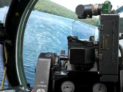 marek_antoniusz - Niski przelot Mi-24 z kabiny pilota.
#hind #wojsko #rosja #mi24 #b...