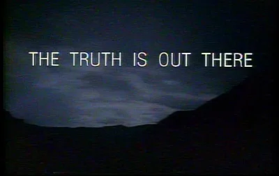 A.....i - X-Files to zdecydowanie najlepszy serial lat dziewięćdziesiątych. Był klima...