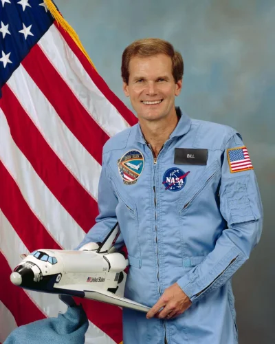 d.....4 - Bill Nelson - amerykański polityk, w 1986 roku członek załogi misji promu C...