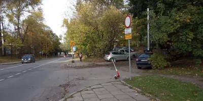 yourij - Dziki parking przy Prądnickiej/Twardego chyba właśnie ulega likwidacji. 
Dla...
