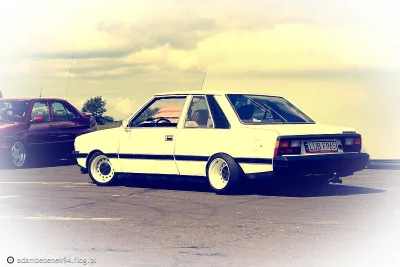 posuck - #prl #oldtimery #polonez 
Prototyp Poloneza Sedan