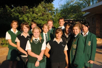 dwiekatedry - Uczniowie ze szkoły w Republice Południowej Afryki (RPA). Dlaczego w Po...