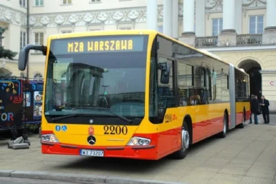 kelaib - @Qiubuss: mercedes za 2 mln i szofer frajerze