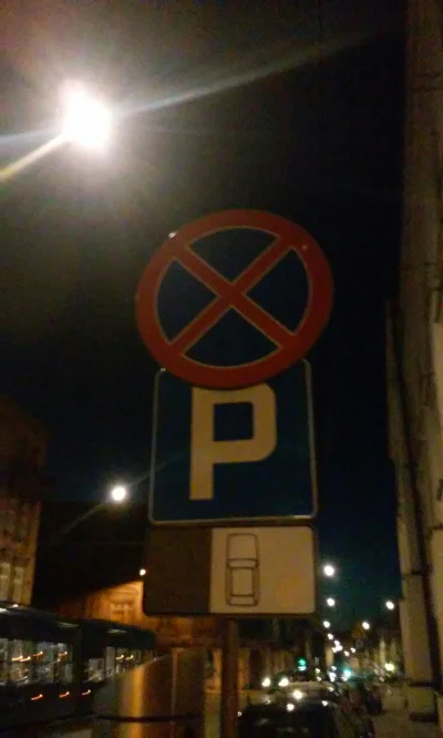 E.....L - Niech mi ktoś powie czy tu wolno parkować?

#krakow ulica Krakowska

SPOILE...