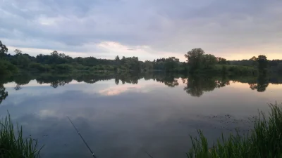 MiastowKoronie - #wedkarstwo #podrozujzwykopem 

Widoczek rekompensuje brak brań