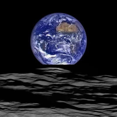 d.....4 - LRO w formie, kolejne świetne zdjęcie, tym razem szaraka i naszej planety (...