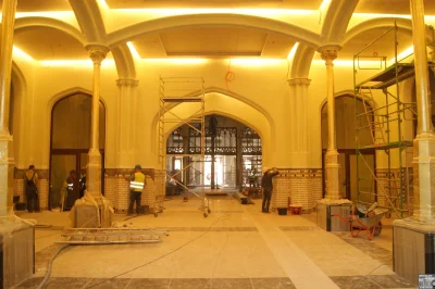 BartlomiejS - Wejście główne do budynku głównego dworca Wrocław Główny w trakcie prac...