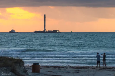 J.....I - Falcon 9 B1031.2 (CRS-10 / SES-11) wpływa do Port Canaveral 

Widać, że s...