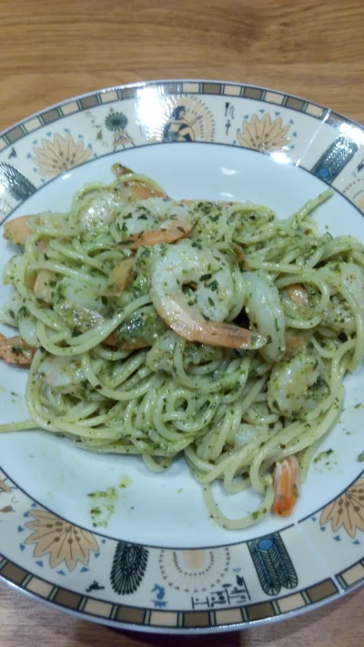 FotoDieta - #fotodieta spaghetti z pesto i krewetkami