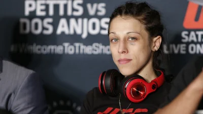 D.....o - Joanna Jędrzejczyk jest całkiem podobna do takiego typa z mojej techbazy. N...