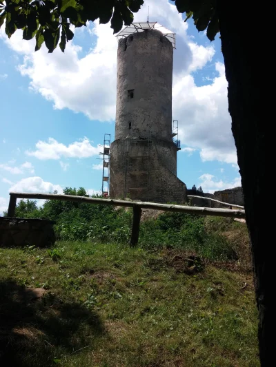 PeQ - Wiece co Mirki, czekam aż mi naprawią autko o tak sobie zwiedzam to moje prawie...