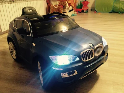 n.....a - #pokazauto

X6, skóra, RC, LED, 2x45W, niebieski metalic, licencja BMW, rad...