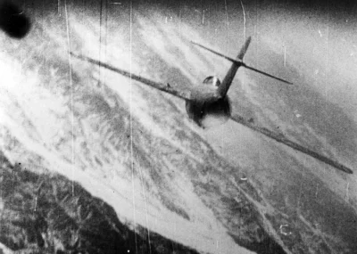 s.....j - МиГ-15 nad Koreą

"Rurka" w lewym, górnym rogu zdjęcia to prawdopodobnie ...
