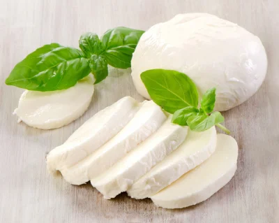 azetka - Ale mozzarella to jest nadser
Awww
#mozzarella