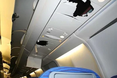 Mesk - Dlaczego podczas lotu warto zapinać pasy... #protip #lotnictwo #samoloty #podr...