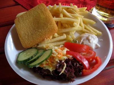 v00 - vyprážaný syr s tatarskou omačkou



Czeski przysmak, ktory niszczy.



#jadlby...