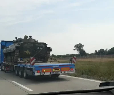 viejra - A ktos mi powie co robiły rumunskie czołgi w Polsce? Ostatnio jadąc A4 z Leg...
