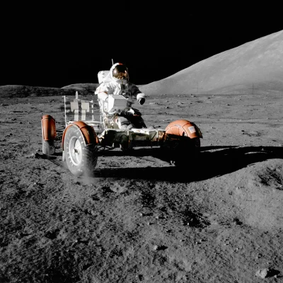 Rajtuz - Astronauta Eugene Cernan na Księżycu. Misja Apollo 17, 1972 rok.
SPOILER
#...