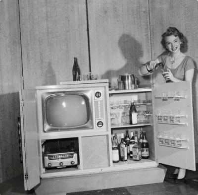 syn_admina - Radiotelebar, 1950s
obserwuj #vintagephotos