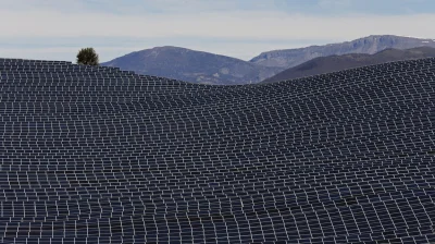 ColdMary6100 - Największa na świecie farma solarna - 100 tysięcy paneli słonecznych. ...