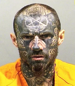 Q.....r - @dziarycom: