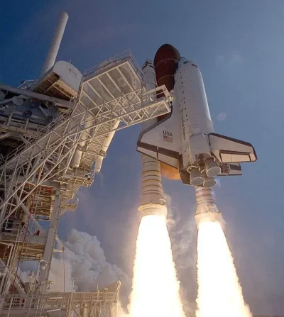 d.....4 - Wahadłowiec Atlantis (STS-46).

31 lipca 1992, 09:56 EDT 

#kosmos #wahadlo...