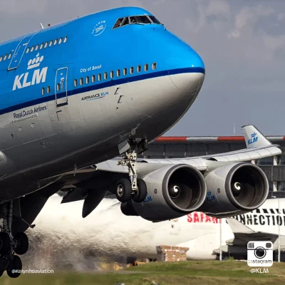 CanisLupusLupus - foto: https://www.facebook.com/KLM

#aircraftboners #boeing747