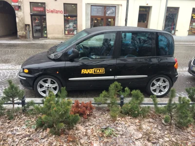 crazyfigo - Co jest xD

#lodz #faketaxi #pdk