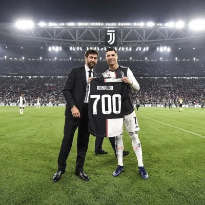 arko123 - Mam taką teorię, że Agnelli to ściągnął Ronaldo do Juve głownie po to, żeby...