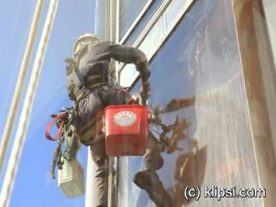 starnak - Window Cleaners on World's Tallest Building, Burj Khalifa in Dubai.