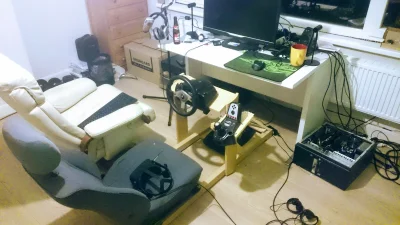 sierzchula - #ats w #oculusrift jest nawet spoko, troche skala lezy, ale da sie zyc (...