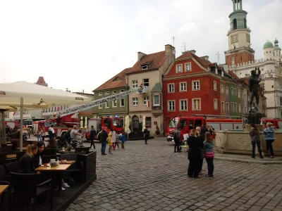 CzasNaPoznan - Na Starym Rynku było ognicho w kamienicy ( ͡° ͜ʖ ͡°)
#poznan
