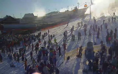 miszczu_blady - #zieleniec ile ludzi!!! :O

#narty #snowboard