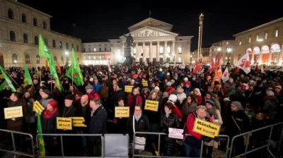 Okcydent - Ich już nic nie uratuje.

 Tysiące ludzi wyszło na ulice protestować w Mo...