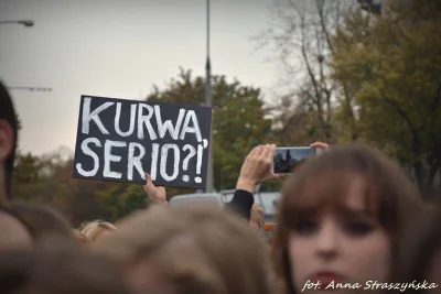 Xavax - Oni chyba specjalnie wychodzą z takimi pierdołami, żebyśmy się buntowali i tr...