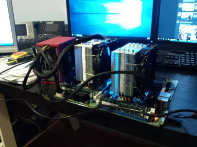 sayeret - Właśnie na szybko odpaliłem nowy setup ( ͡° ͜ʖ ͡°)

2x Xeon-2670 + Intel S2...