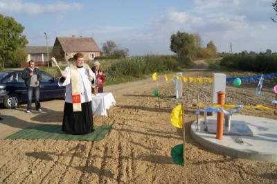 barytosz - "Uroczystość poświęcenia kanalizacji sanitarnej w miejscowości Kąty". Holy...