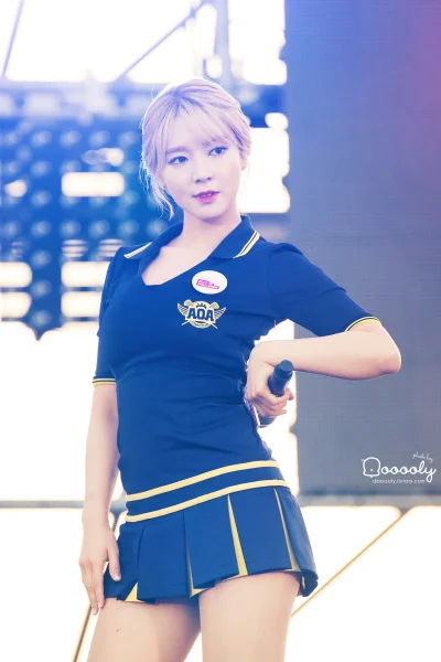 K.....o - #choa #aoa 
#koreanka