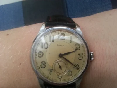 dzonyloker - Zegarek po pradziadku. W rodzinie od 1947.
#watchboners
