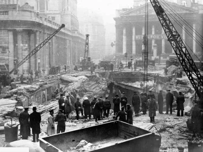 myrmekochoria - Uszkodzenia po bombardowaniu The Bank of England i Royal Exchange, 11...