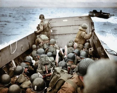 wojna - Żołnierze 16. pułku sławnej 1. Dywizji Piechoty zmierzają ku plaży ''Omaha''....